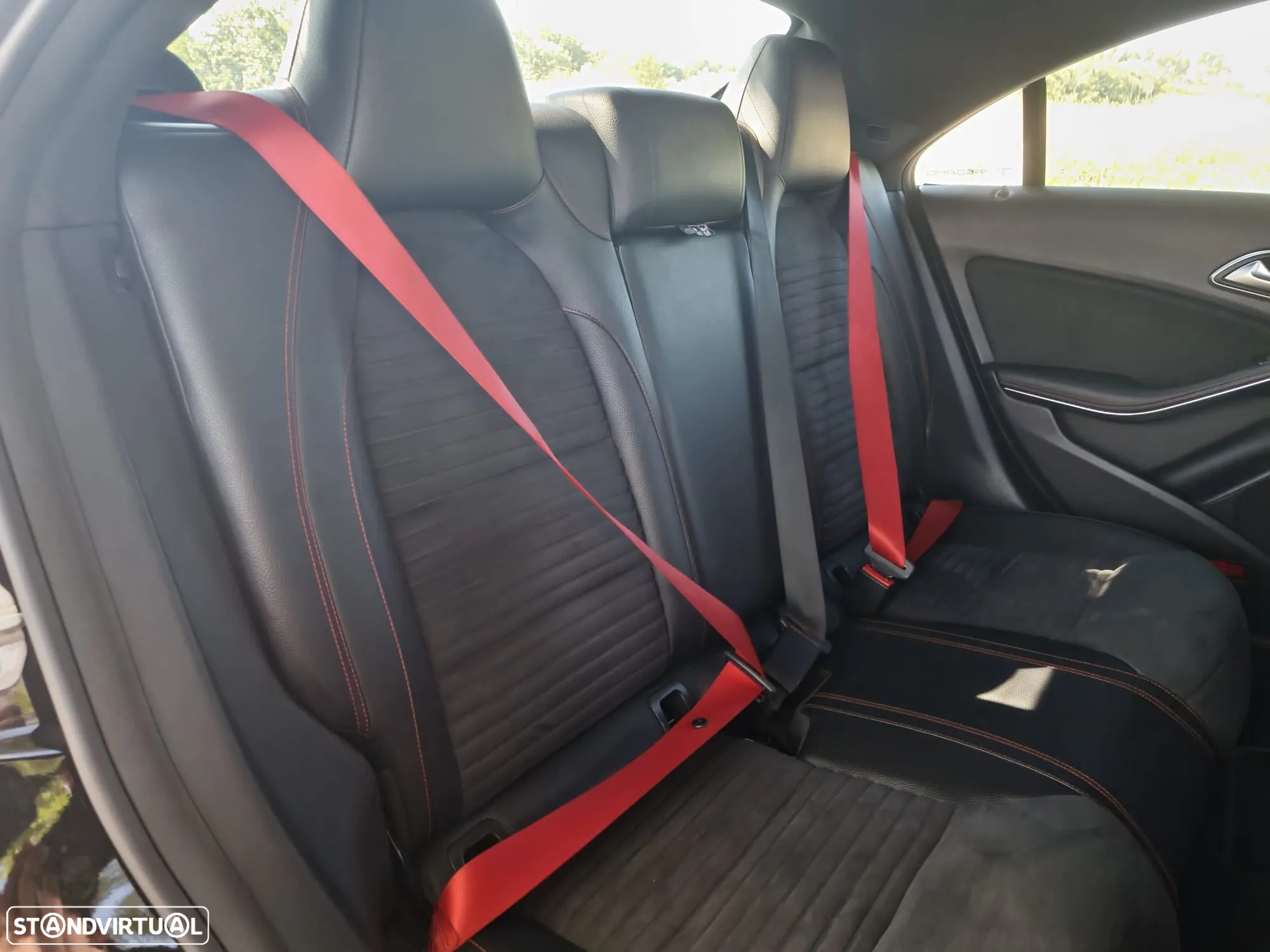 Mercedes-Benz CLA 45 AMG - 15