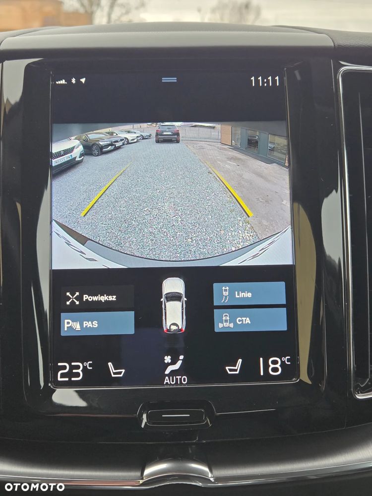 Volvo XC 60 D4 Momentum Pro - 26