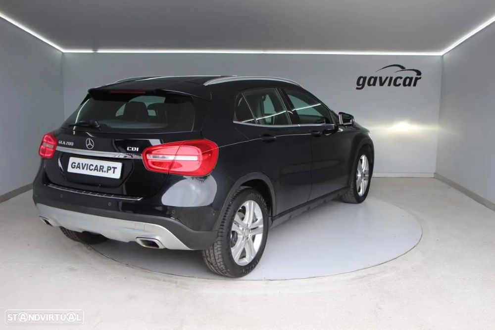 Mercedes-Benz GLA 200 CDi Urban Aut. - 21
