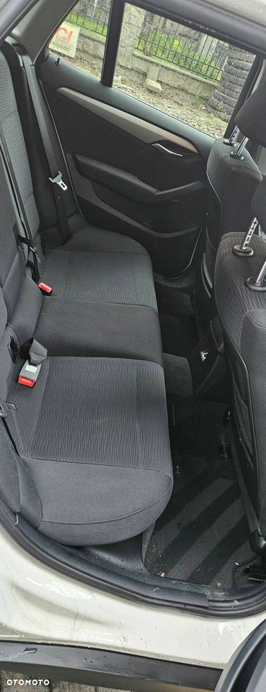 BMW X1 sDrive18d Sport Line - 16