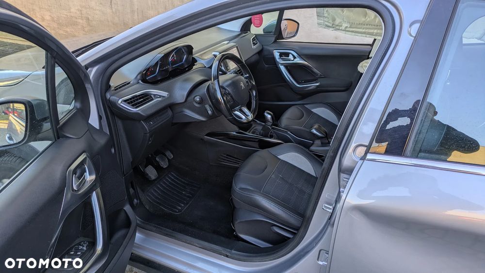 Peugeot 2008 1.6 BlueHDi Allure - 34