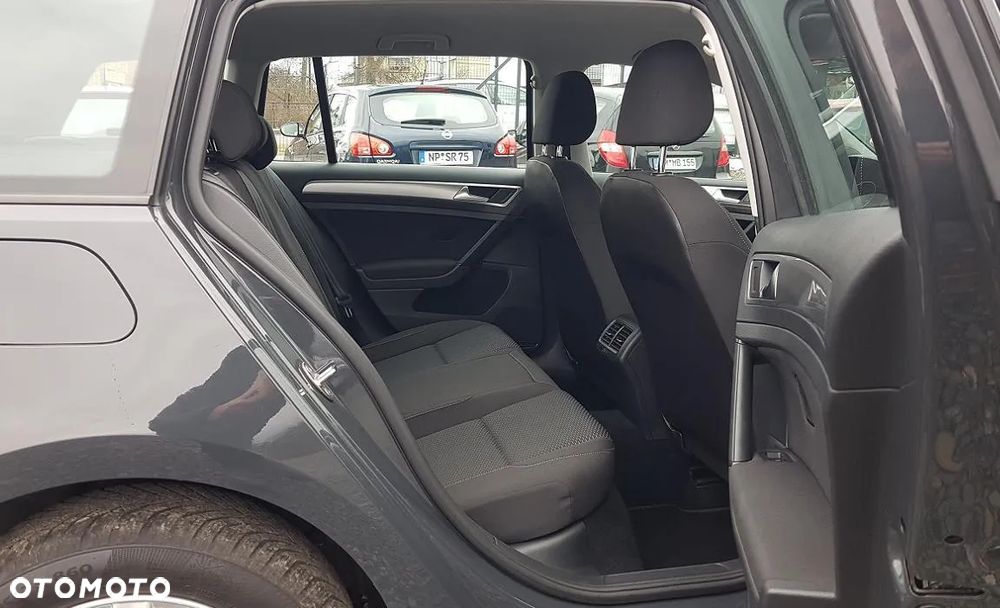 Volkswagen Golf Variant - 28