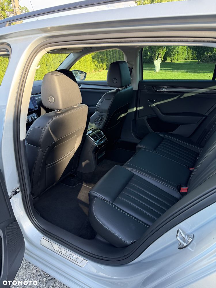 Skoda Superb 2.0 TDI Style DSG - 4
