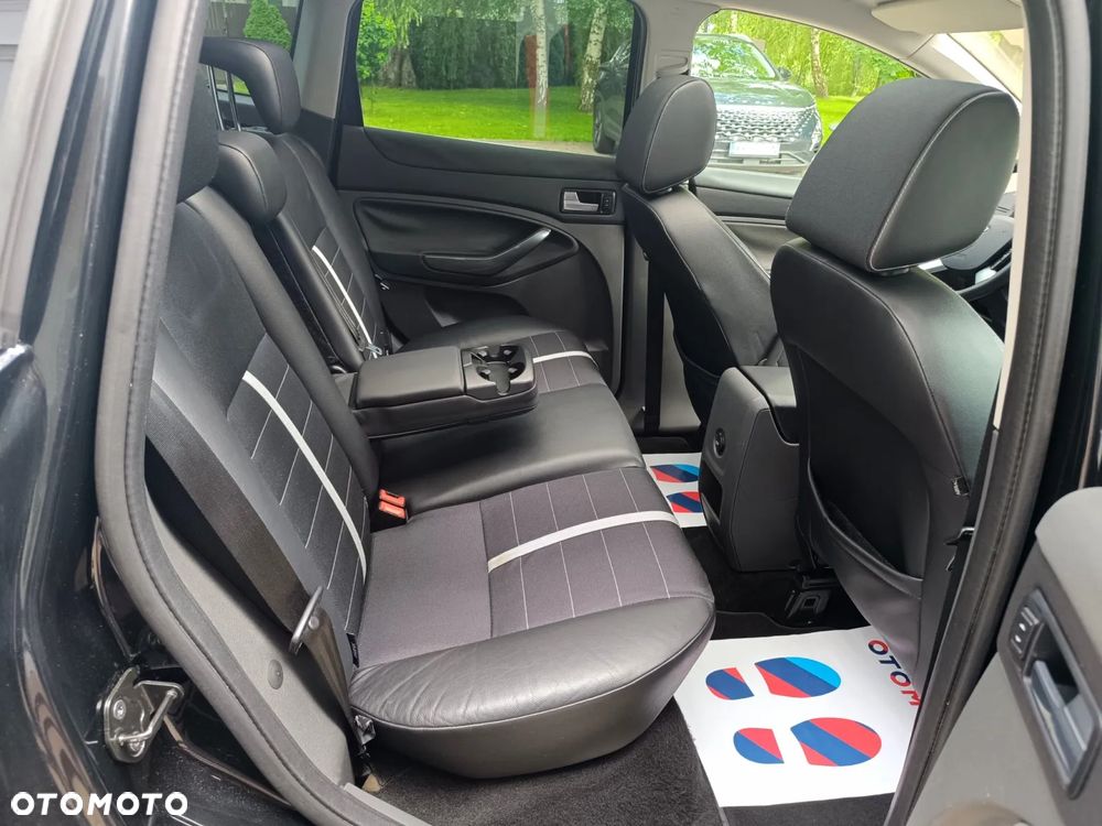 Ford Kuga 2.0 TDCi 4x4 Titanium - 35