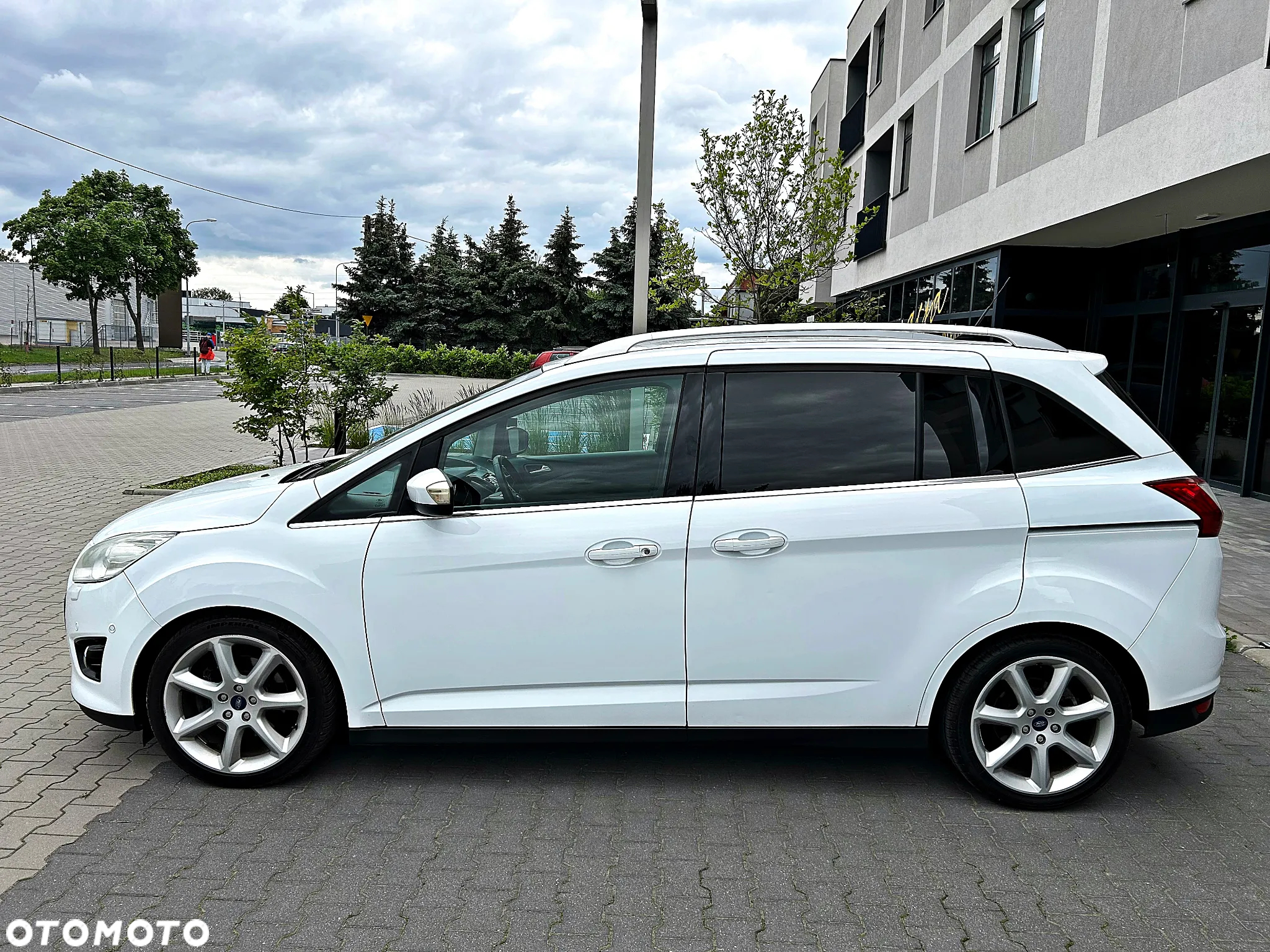 Ford Grand C-MAX 2.0 TDCi Titanium - 8