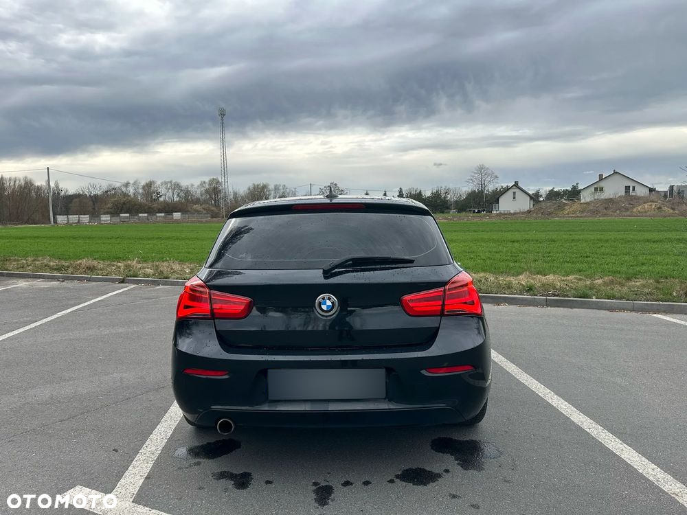 BMW Seria 1 118d xDrive - 11