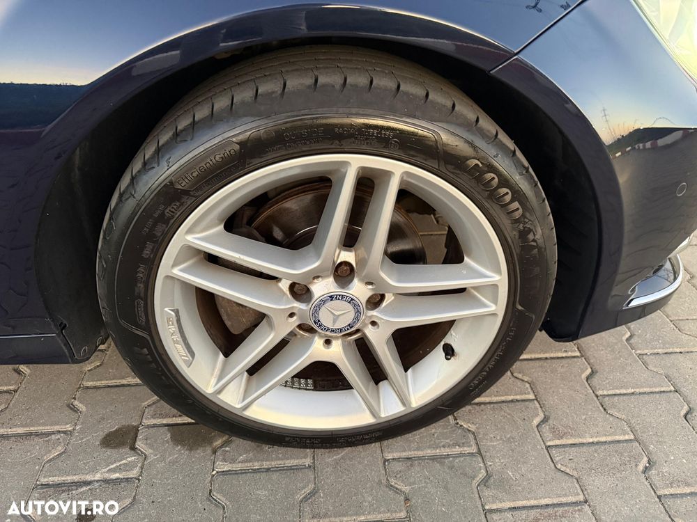 Mercedes-Benz C 200 T (BlueEFFICIENCY) 7G-TRONIC Avantgarde - 15