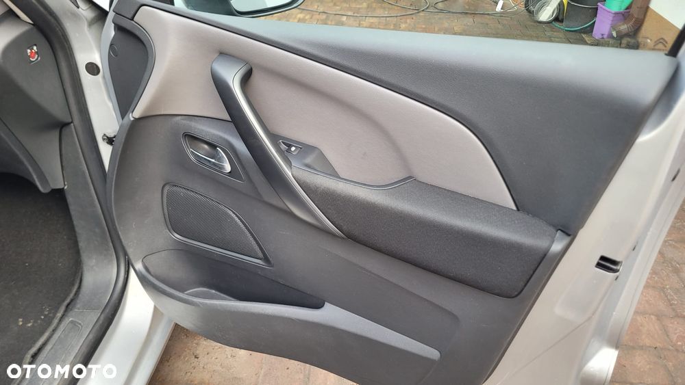 Citroën C4 Picasso e-HDi 115 Exclusive - 14