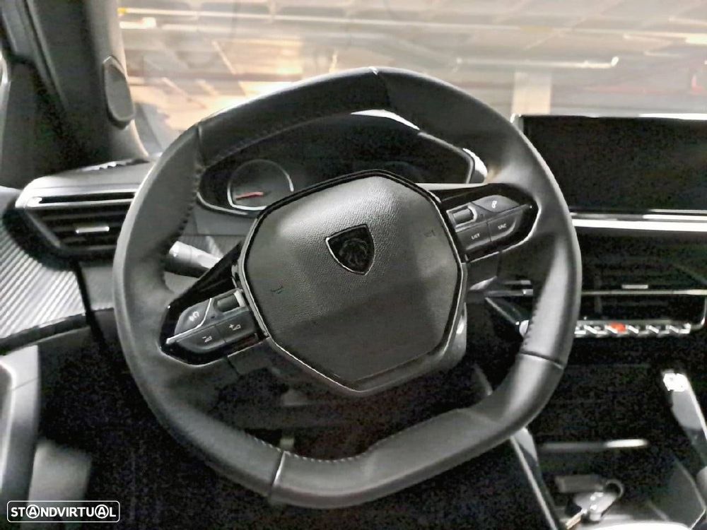Peugeot 2008 1.2 PureTech Style - 12
