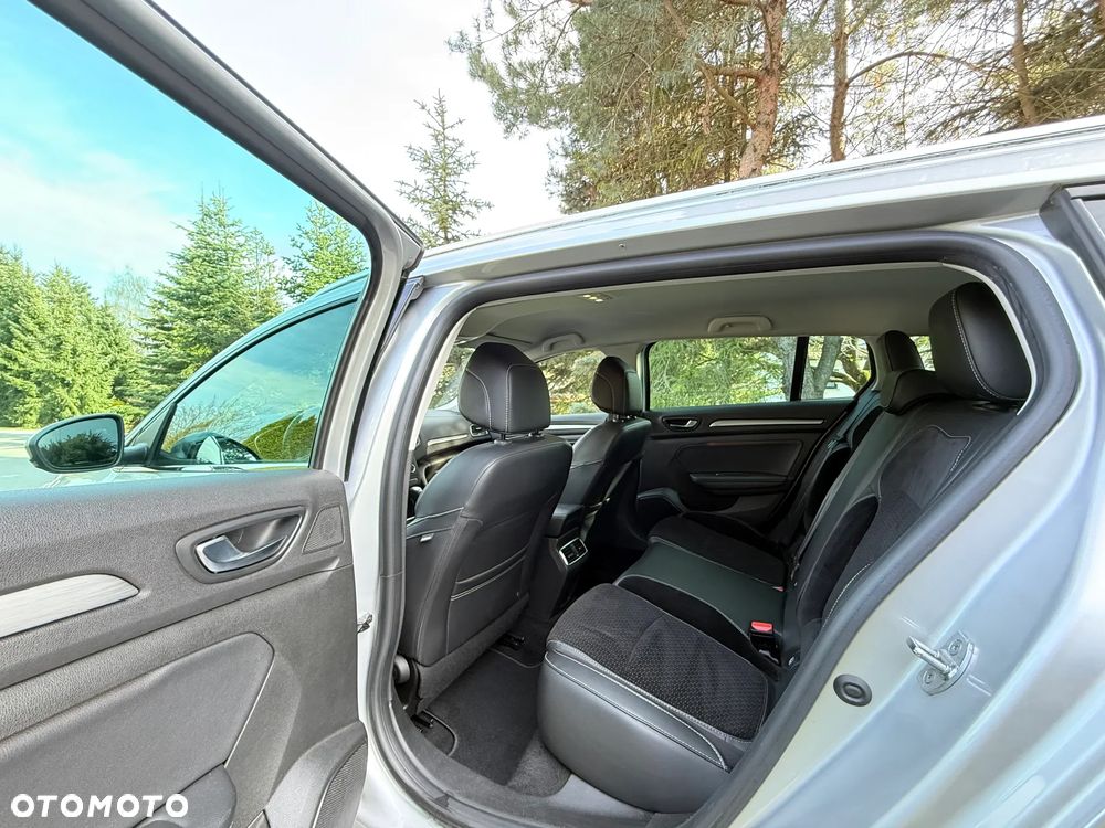 Renault Megane TCe 140 GPF EDC INTENS - 22