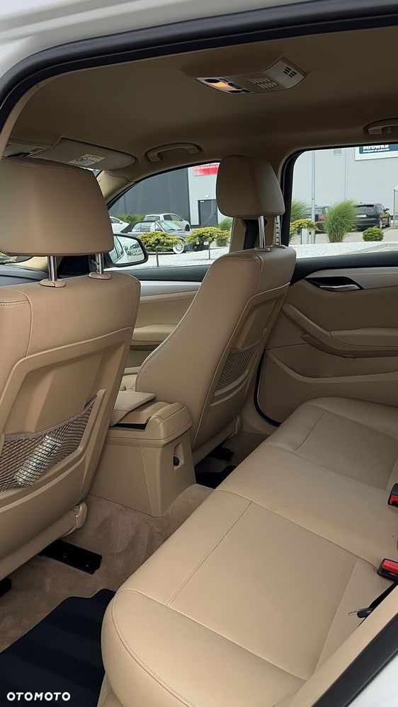 BMW X1 xDrive20d - 13