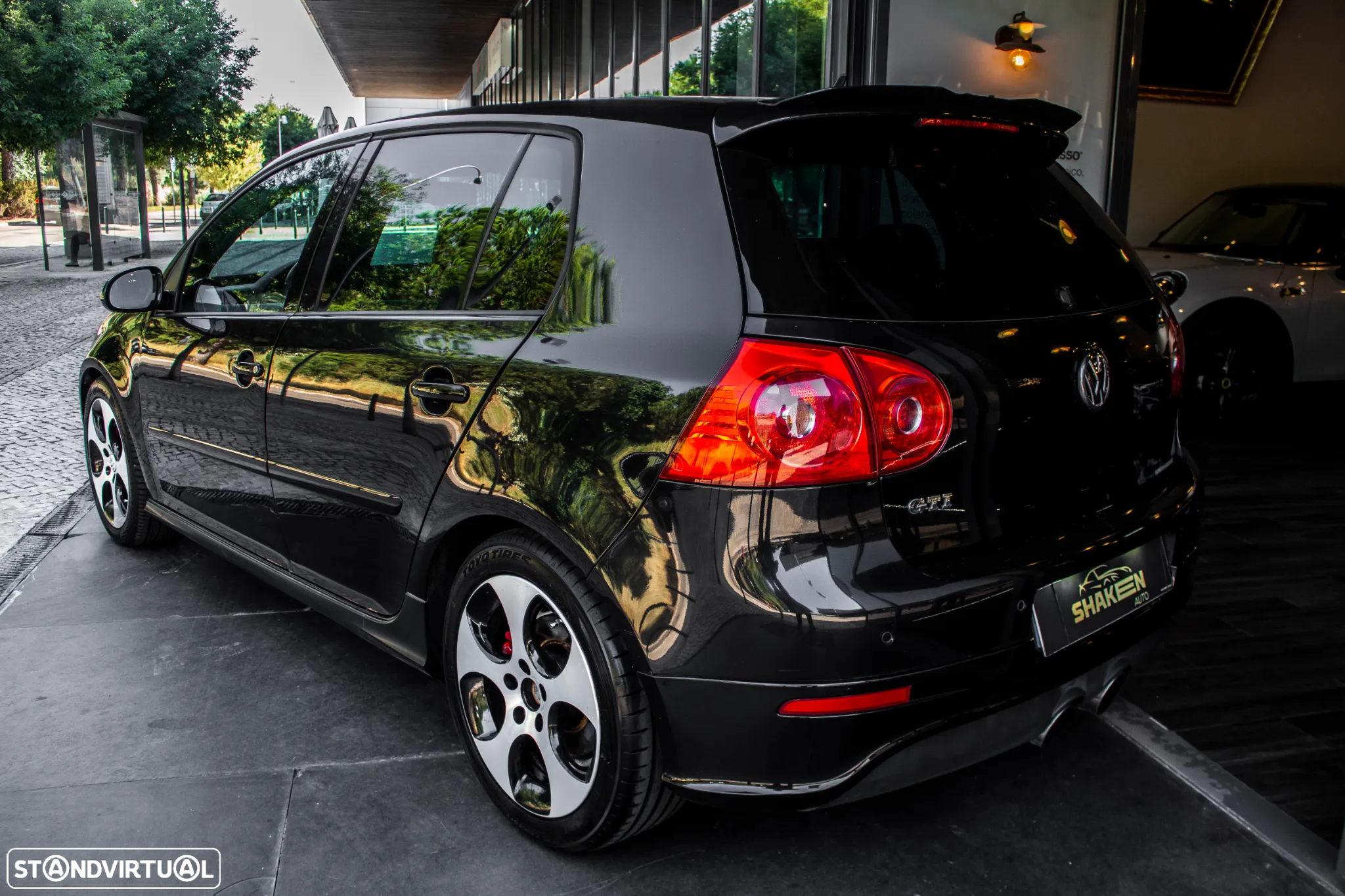 VW Golf 2.0 GTi DSG - 3