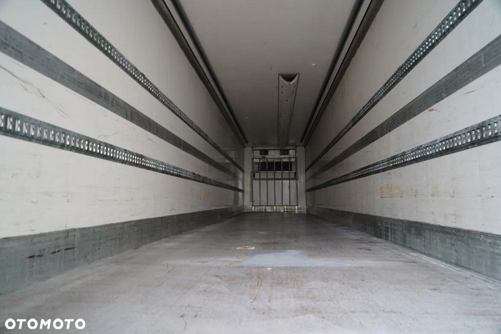 LeciTrailer CHŁODNIA / CARRIER VECTOR 1350  / OŚ PODNOSZONA / OSIE SAF - 14