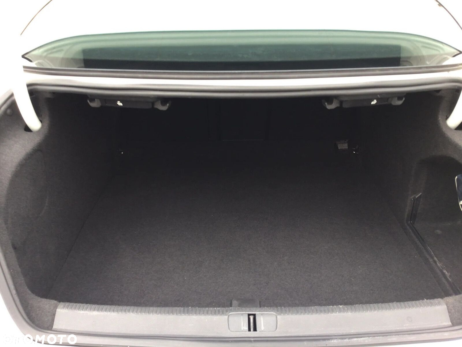Volkswagen Passat CC - 28