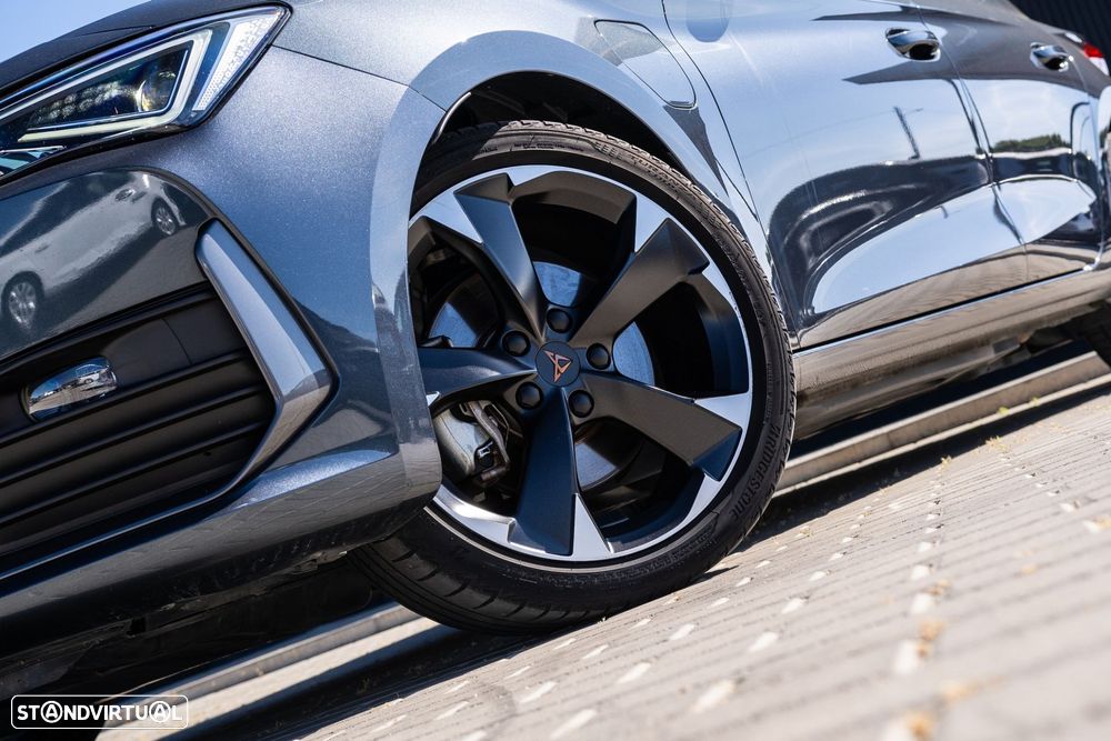 Cupra Leon 1.4 e-Hybrid MID DSG - 5