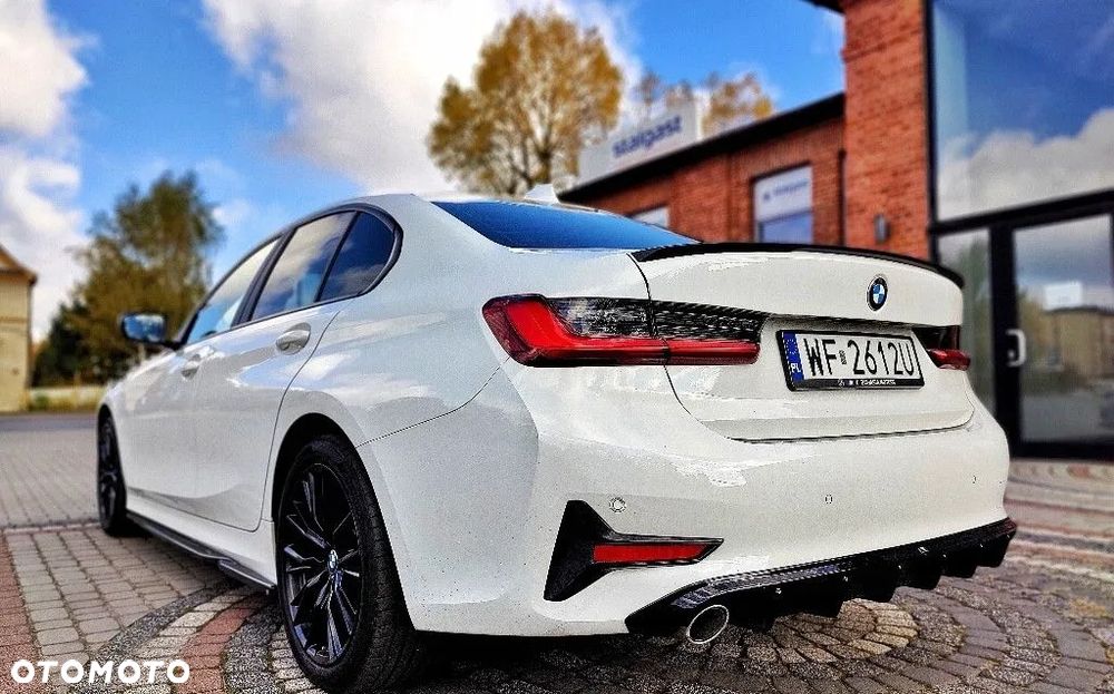 BMW Seria 3 318d Sport Line - 6