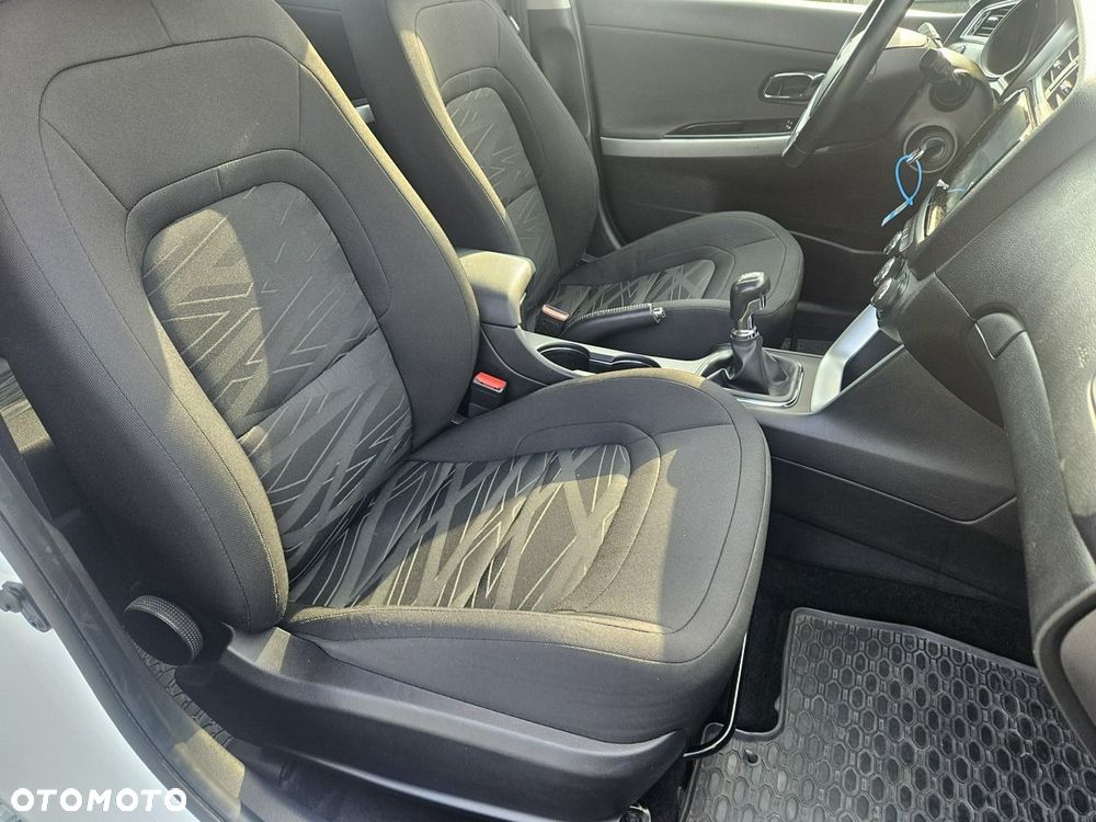 Kia Ceed - 14