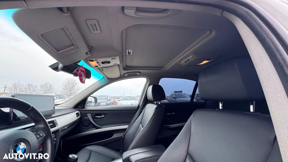 BMW Seria 3 330d xDrive - 10