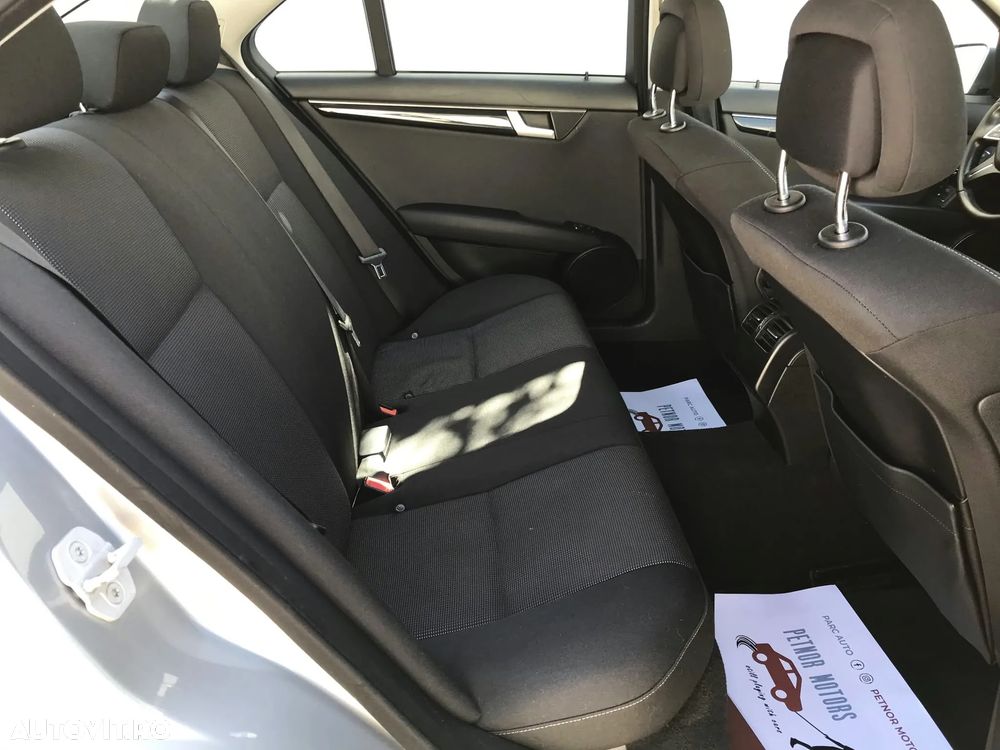 Mercedes-Benz C 200 CDI DPF (BlueEFFICIENCY) - 16