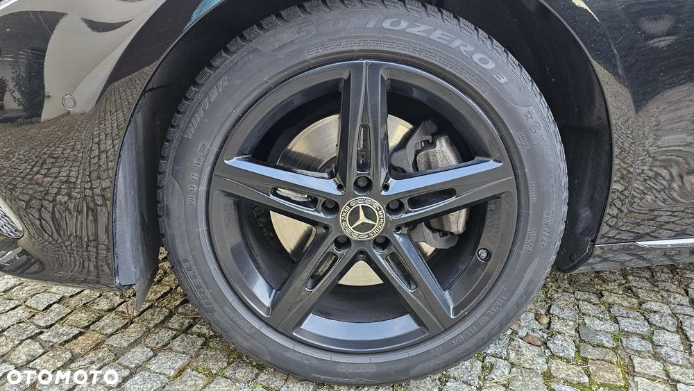 Mercedes-Benz Klasa E 200 9G-TRONIC - 22