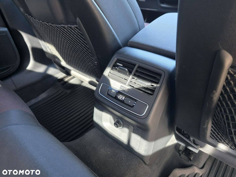 Audi A4 Limousine - 37