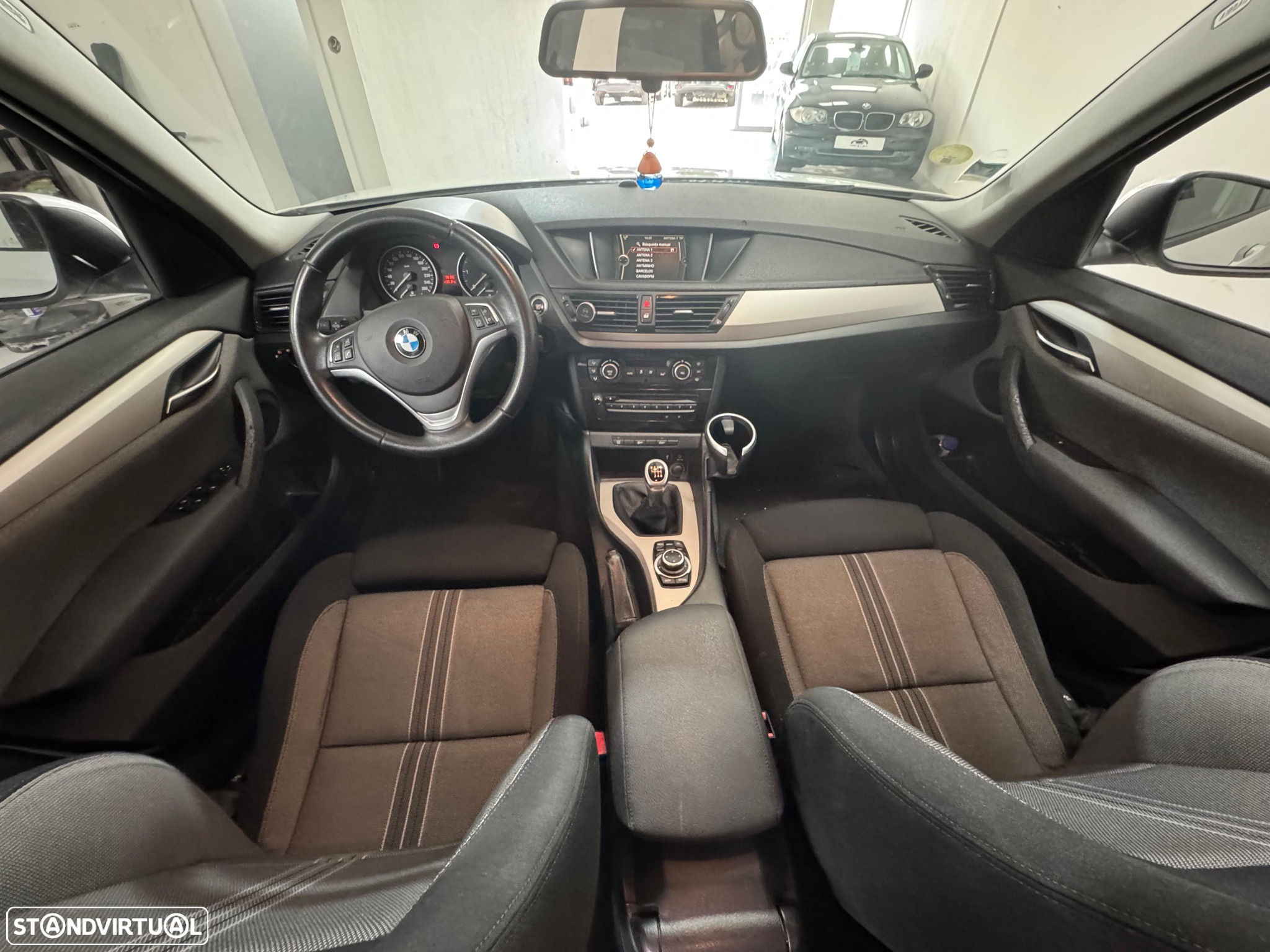 BMW X1 16 d sDrive - 4