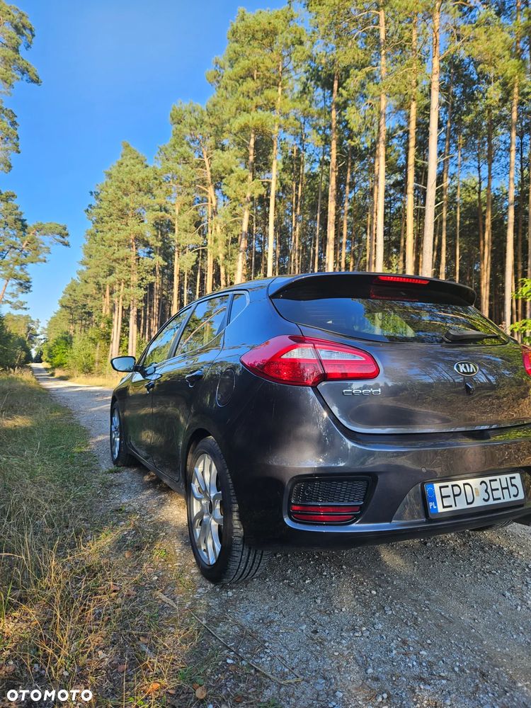 Kia Ceed Cee'd 1.6 CRDi GT Line DCT - 5