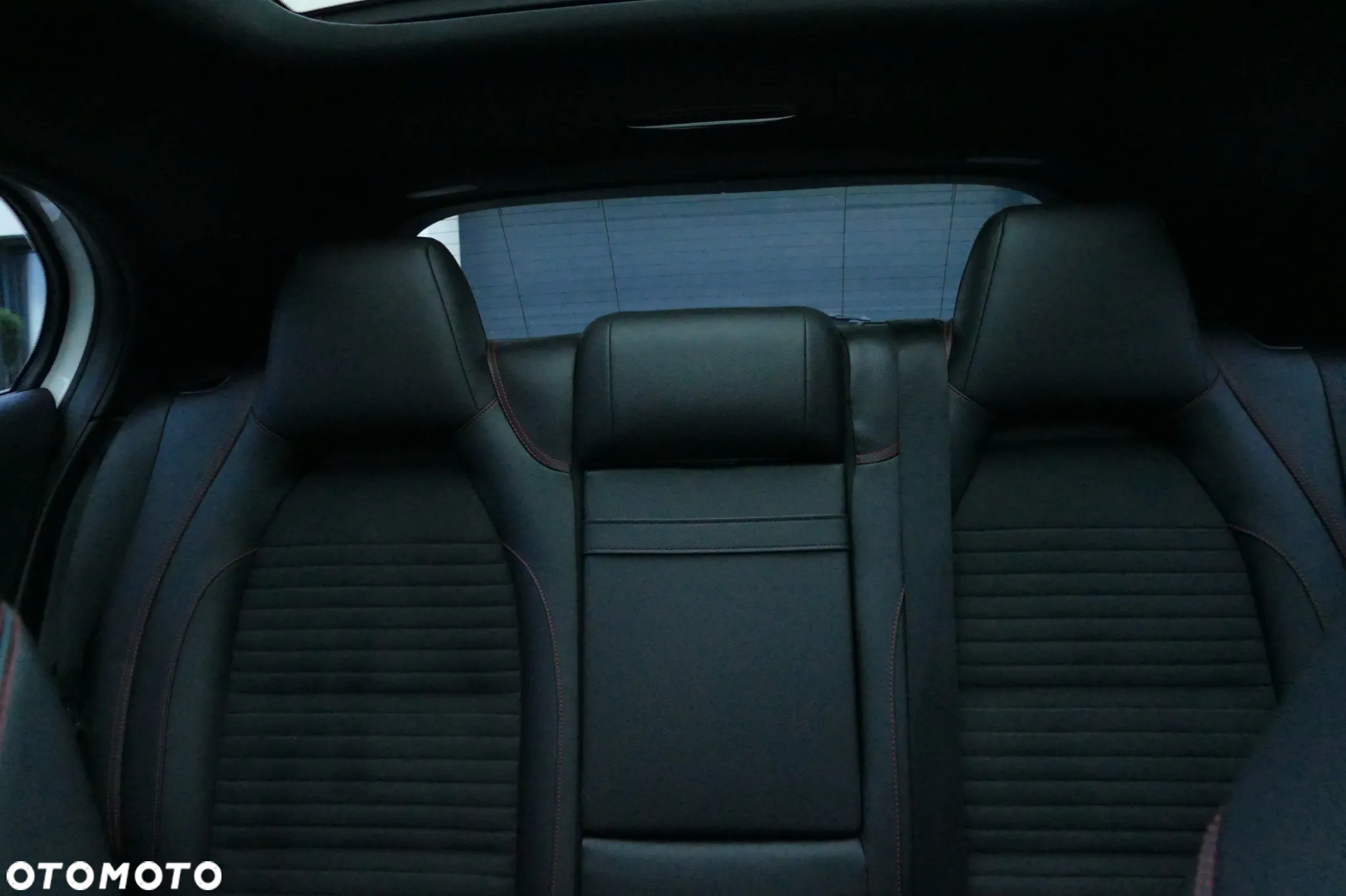 Mercedes-Benz GLA 200 AMG Line - 35