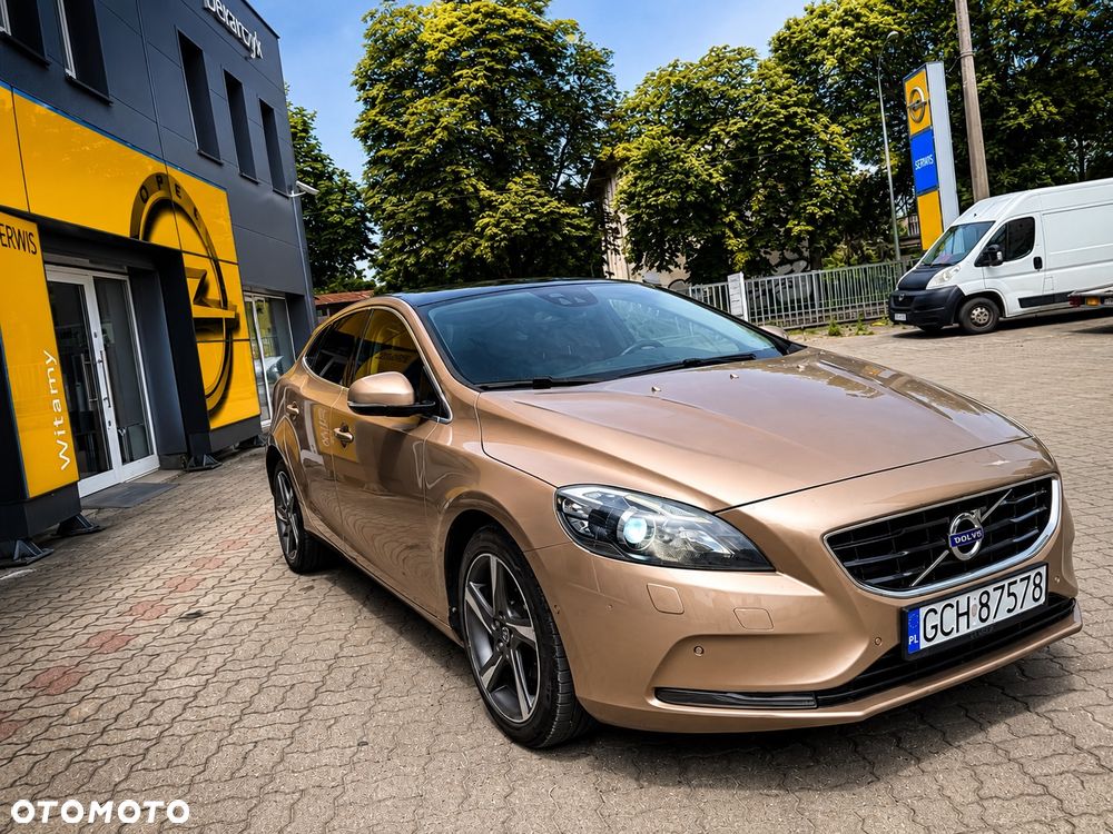 Volvo V40 D2 Summum - 2
