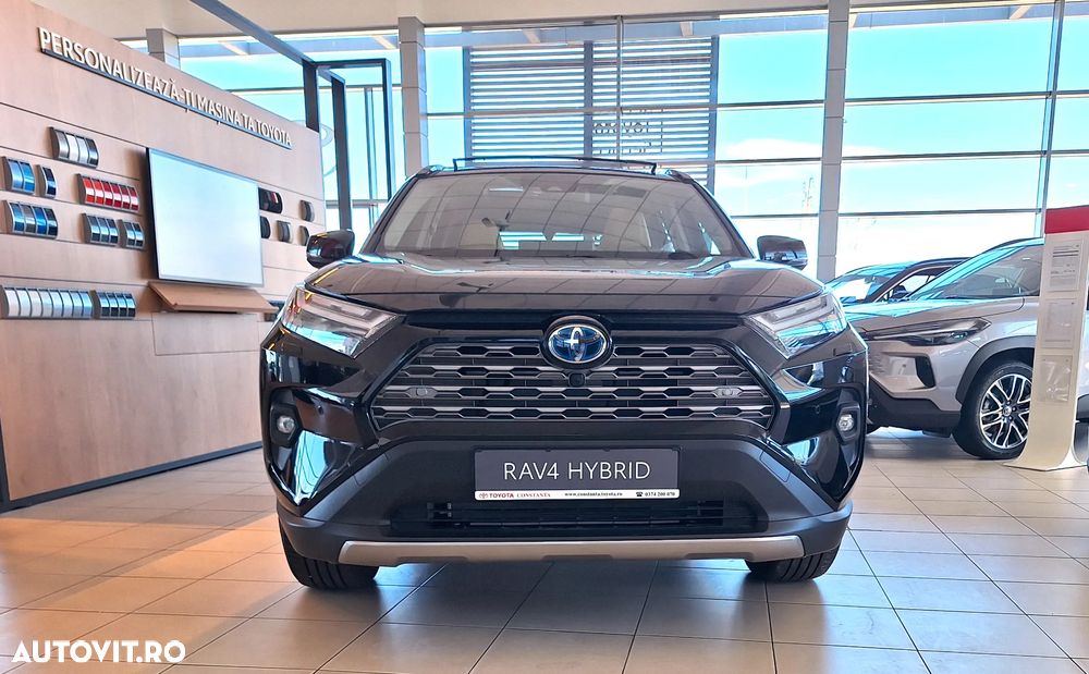 Toyota RAV4 - 1