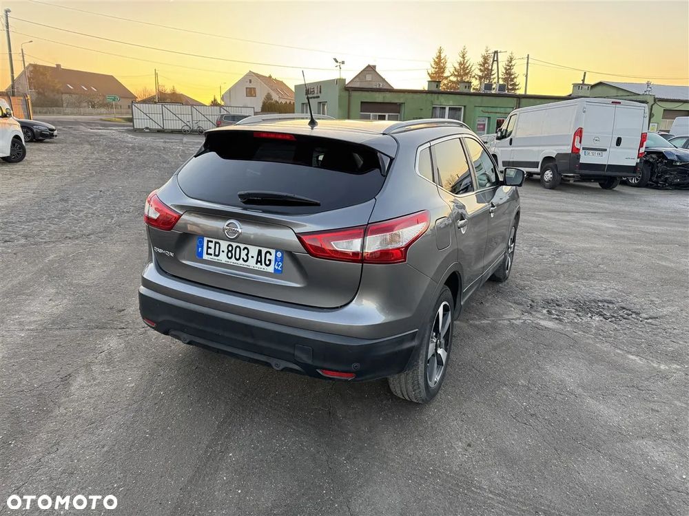 Nissan Qashqai - 11