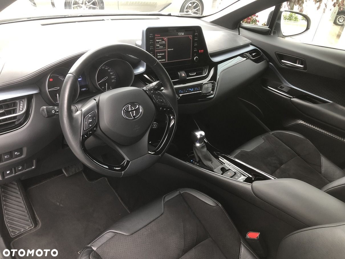 Toyota C-HR - 8