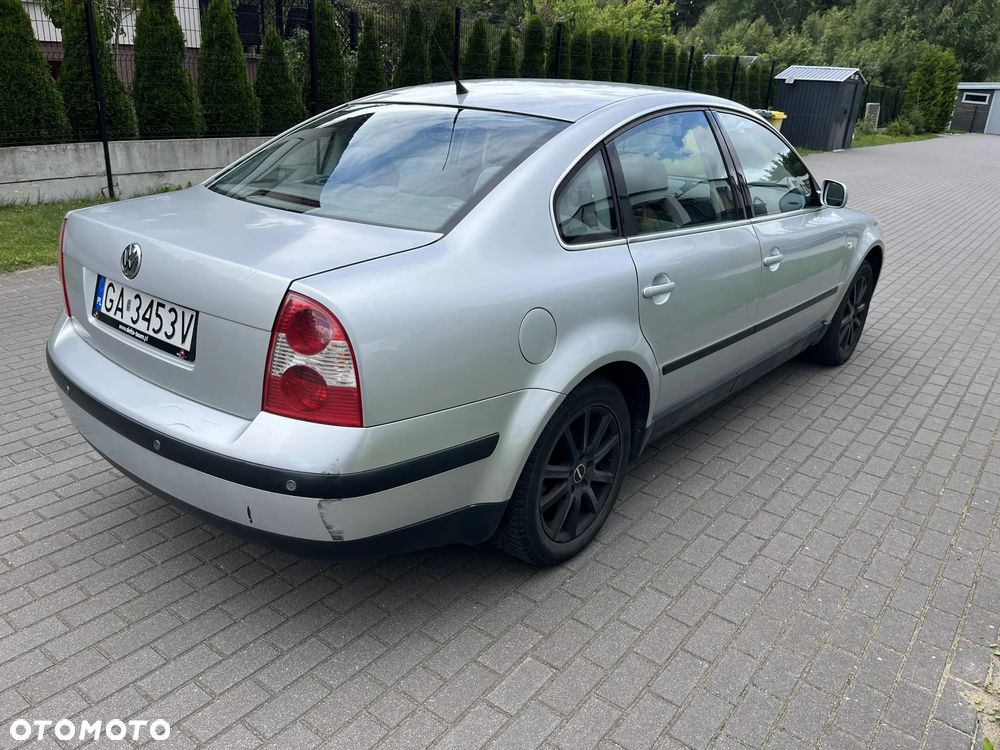 Volkswagen Passat 1.8T Comfortline Tiptr - 5