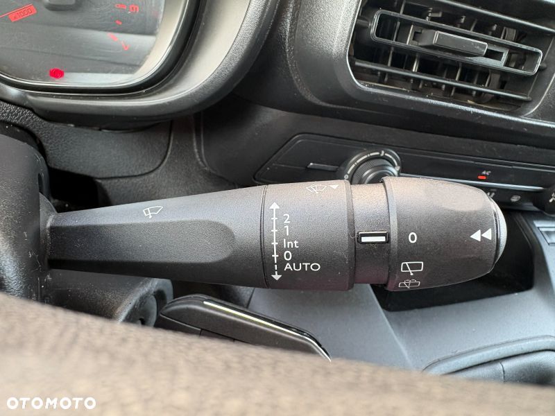 Toyota Proace City - 34