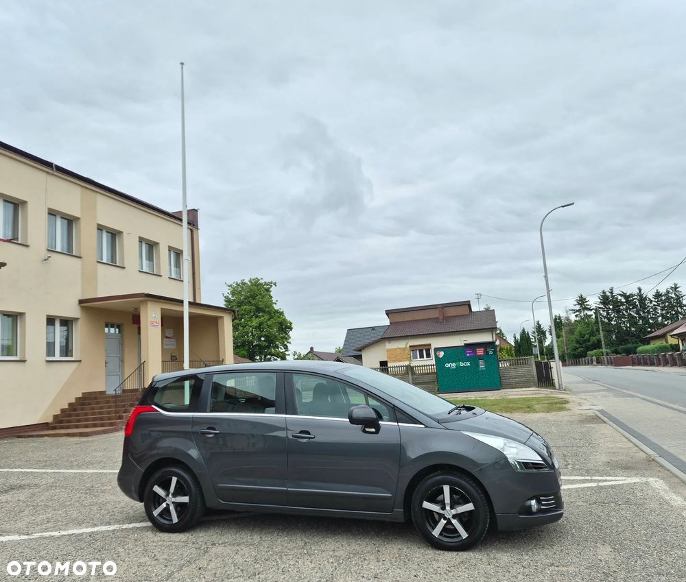 Peugeot 5008 - 7