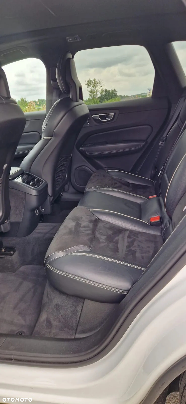 Volvo XC 60 T6 GPF AWD R-Design - 22
