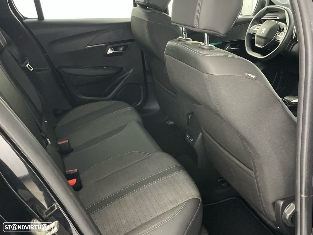 Peugeot 208 1.2 PureTech Allure EAT8 - 24