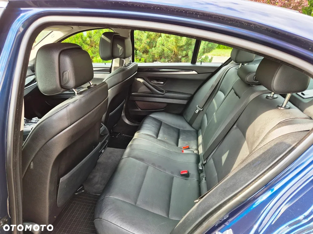 BMW Seria 5 528i - 9