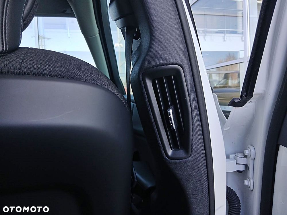 Volvo V60 T4 Momentum - 38