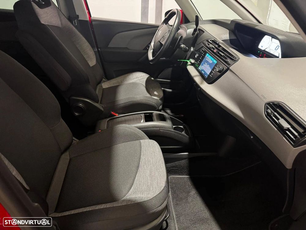 Citroën Grand C4 Spacetourer - 21