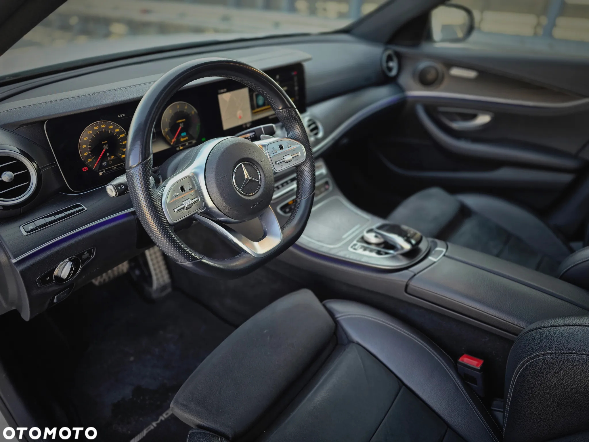 Mercedes-Benz Klasa E 300 de T 9G-TRONIC AMG Line - 22
