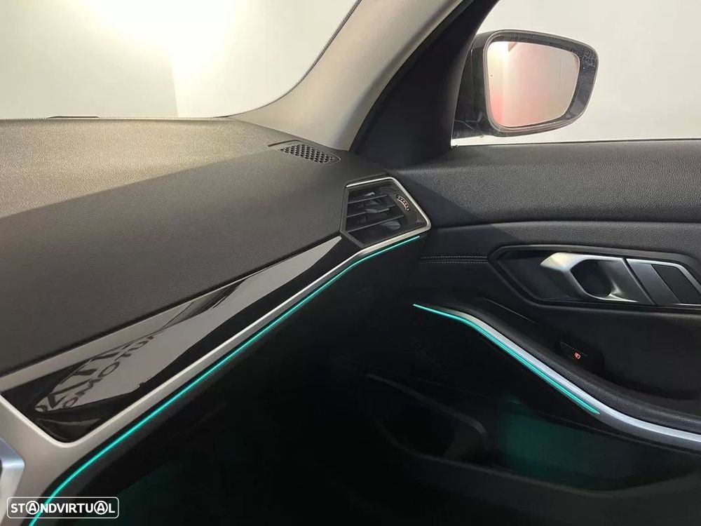 BMW 318 d Pack M Auto - 34