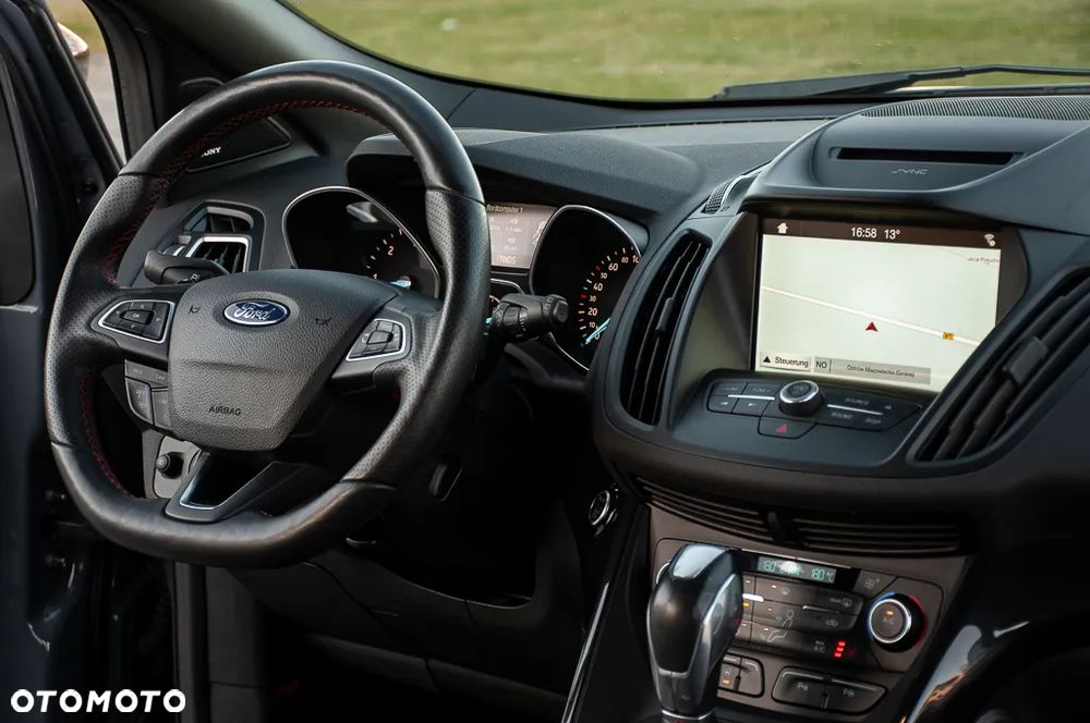 Ford Kuga 2.0 TDCi 4x4 ST-Line - 15