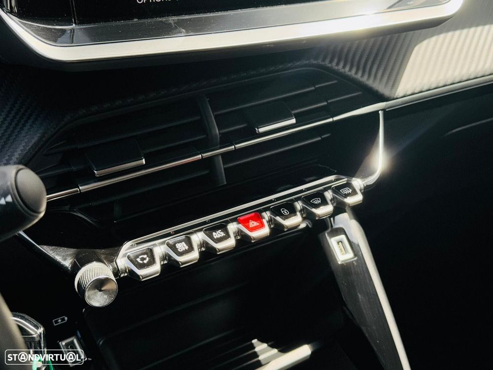 Peugeot 208 1.2 PureTech Allure - 30