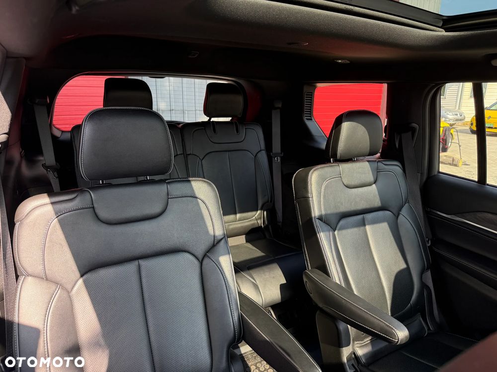 Jeep Grand Cherokee - 18