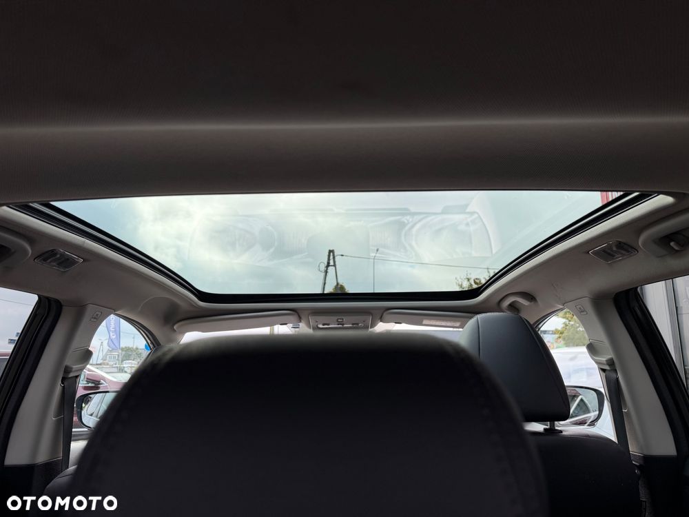 Nissan Qashqai 1.6 DCi Xtronic TEKNA - 23