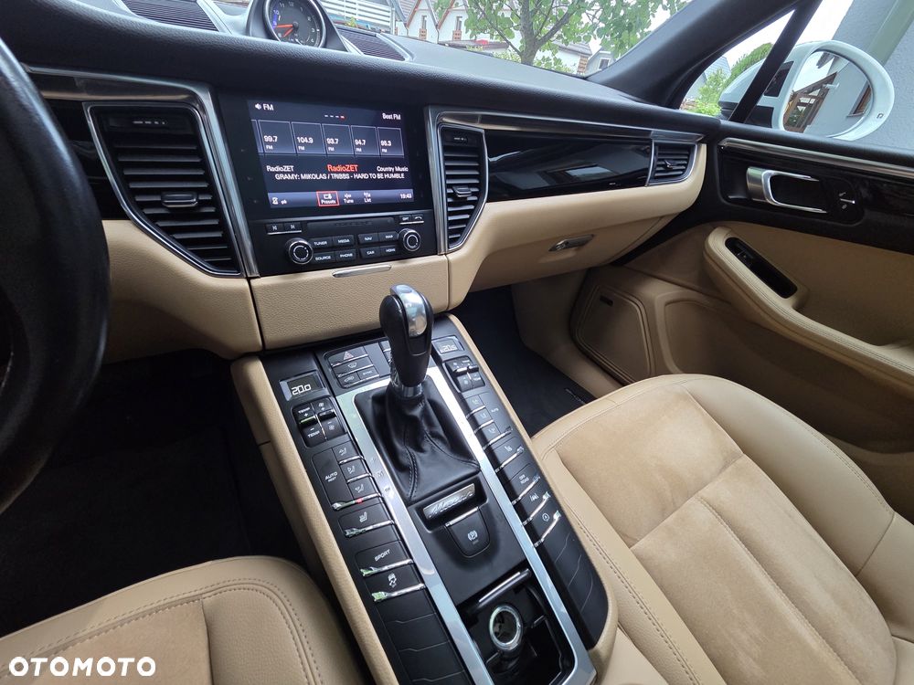 Porsche Macan Standard - 22