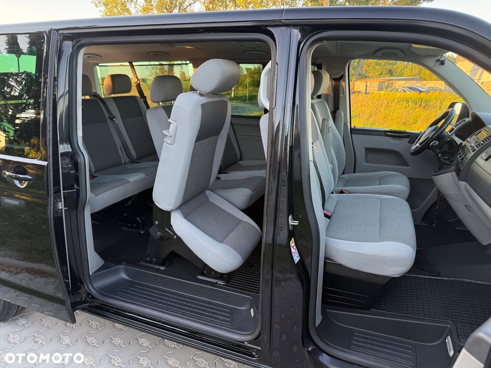 Volkswagen Caravelle - 13