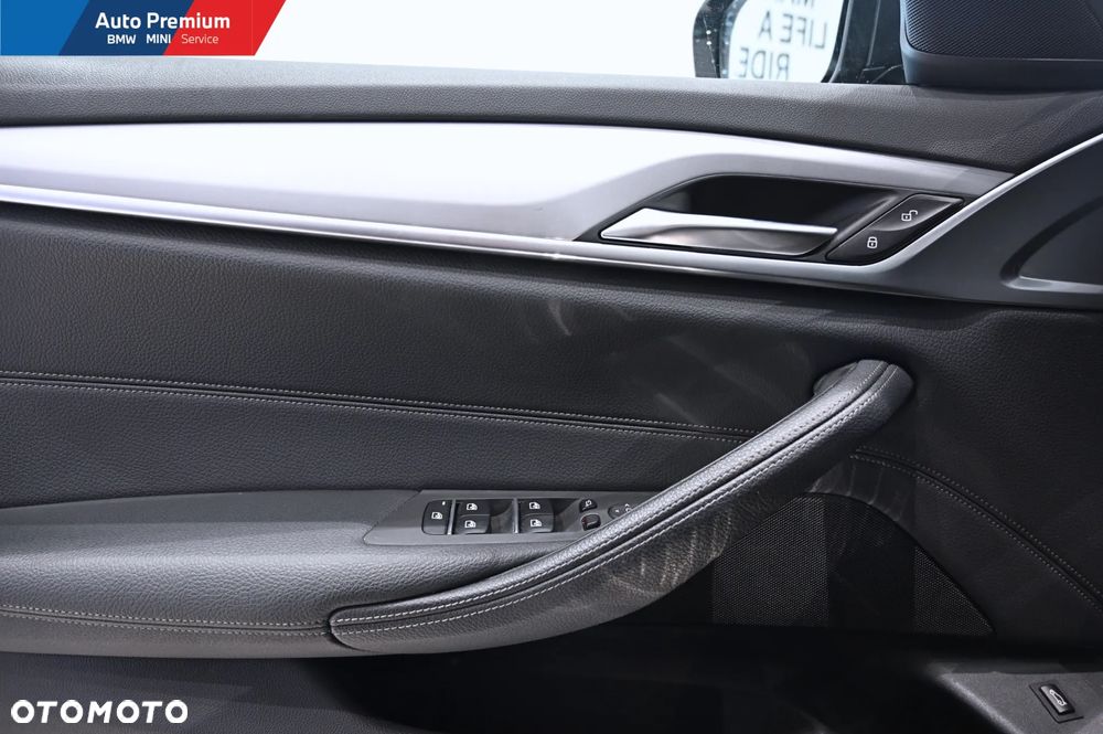 BMW Seria 5 - 12