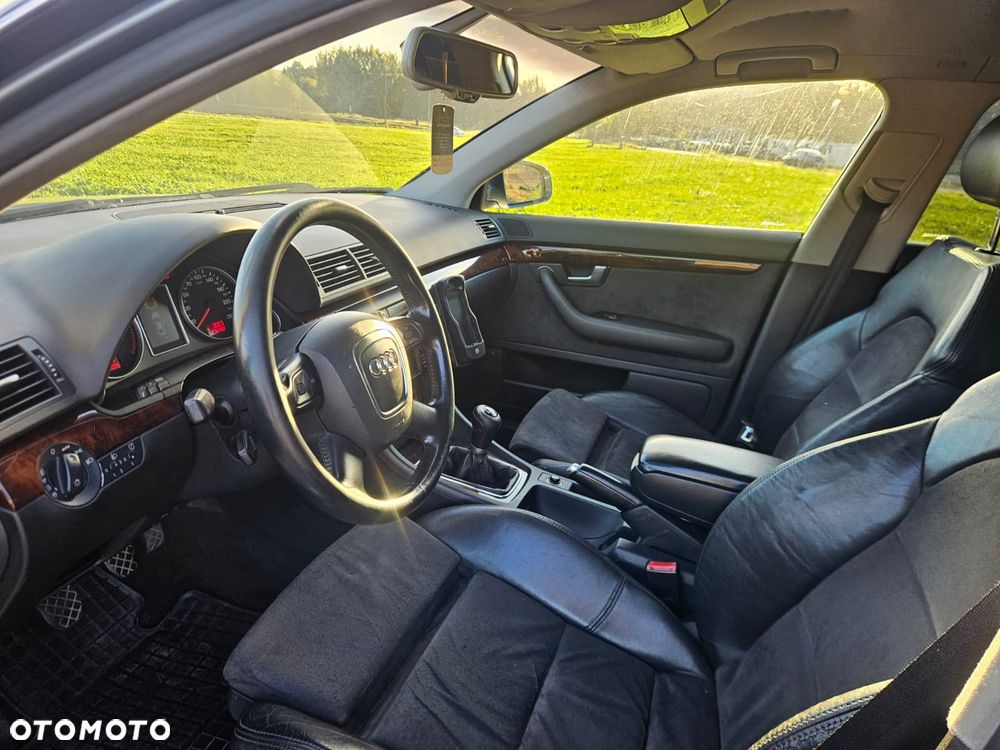 Audi A4 Avant 3.0 TDI Quattro - 10